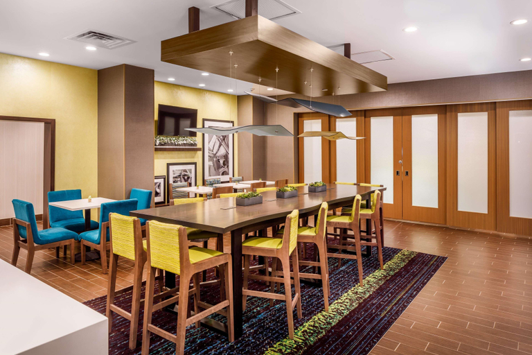 Public Area 2, Hampton Inn Paramus, Bergen