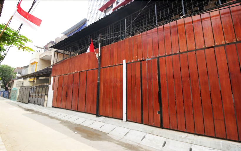 Kamar Keluarga Grogol Syariah, West Jakarta