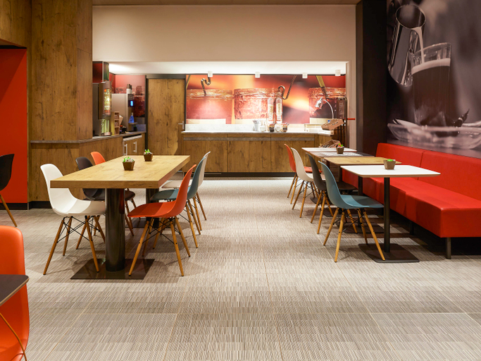 Public Area 2, ibis Paris Canal Saint-Martin, Paris