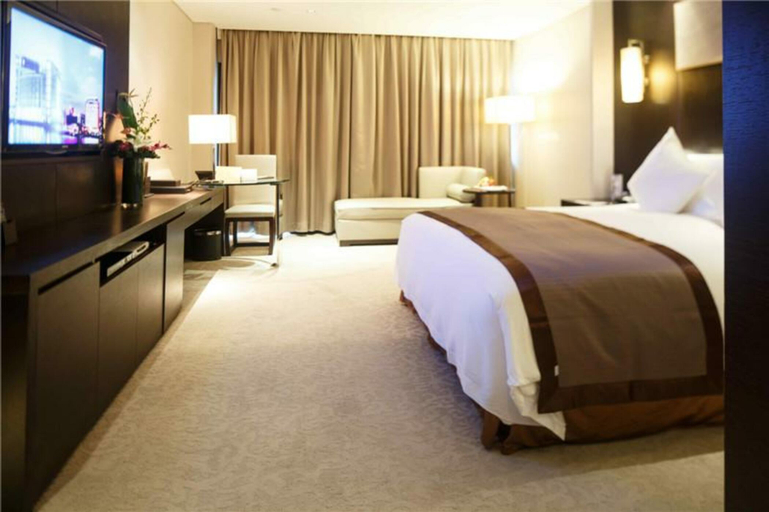 Bedroom 2, Howard Johnson By Wyndham Ifc Plaza Ningbo, Ningbo