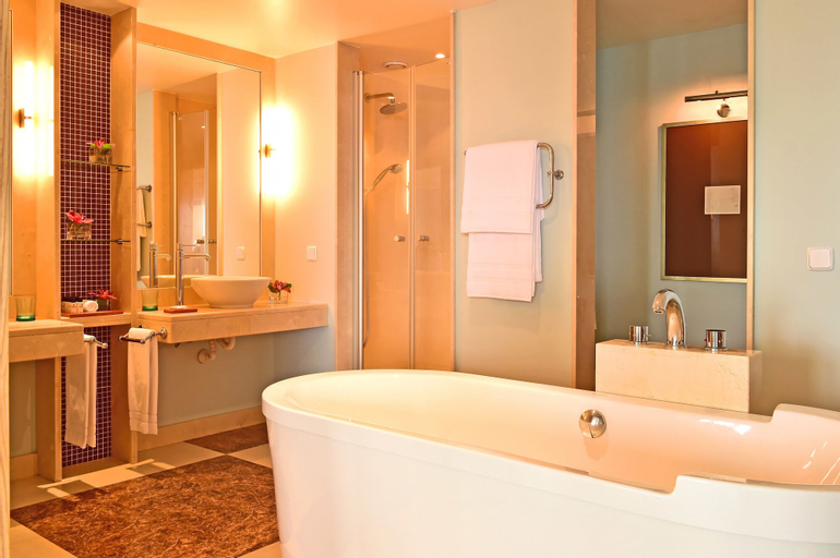 Pestana Carlton Madeira Ocean Resort Hotel, Funchal