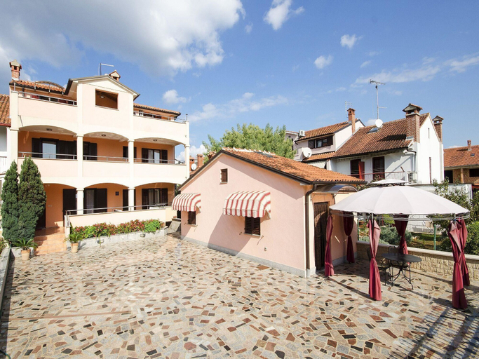 Exterior & Views 2, Apartments Patricija, Rovinj