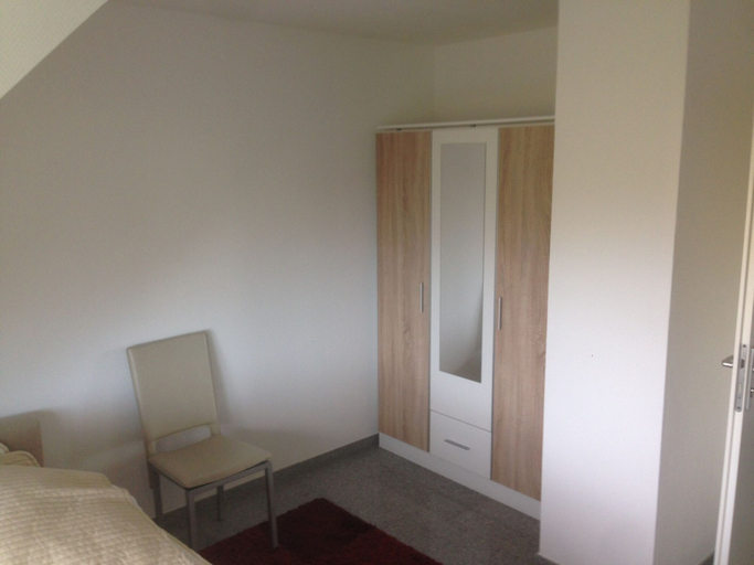 Bedroom, Privatzimmer EKO 2, Kassel