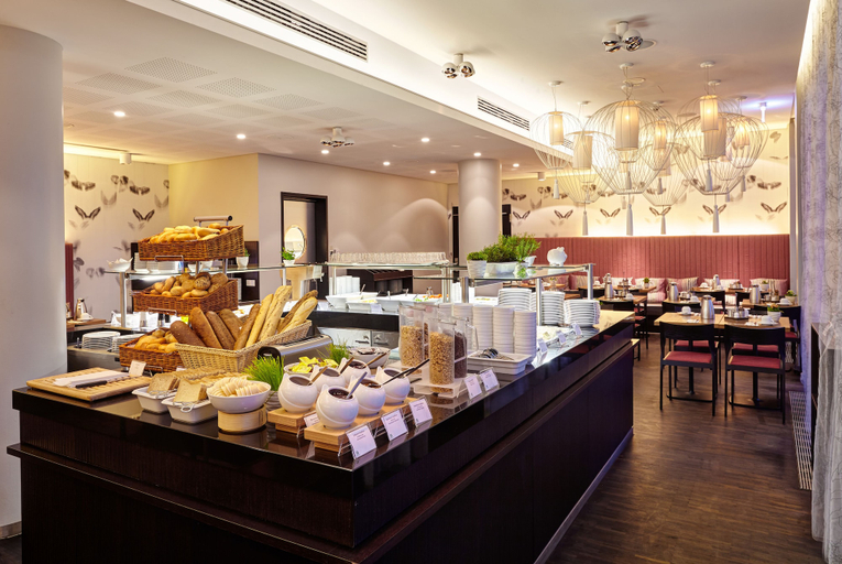 Food & Drinks 5, Holiday Inn Berlin - Centre Alexanderplatz, an IHG Hotel, Berlin