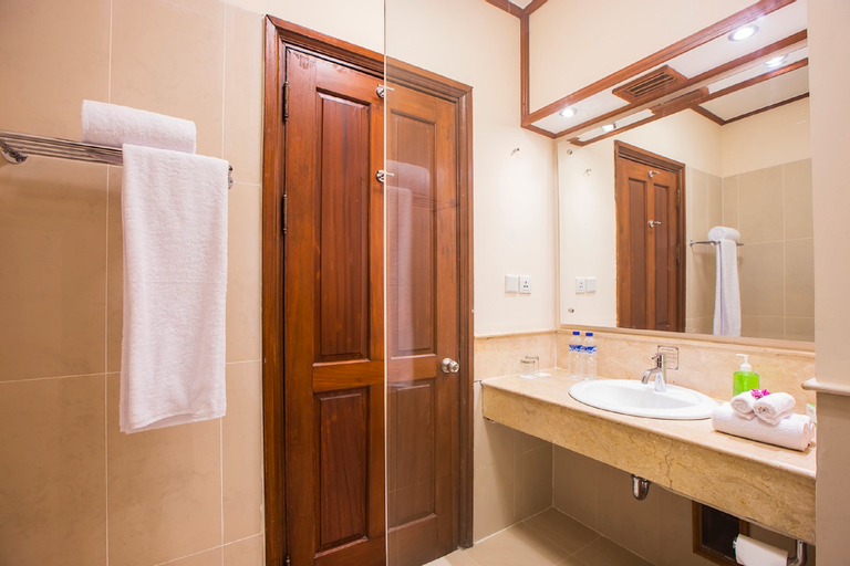 Bathroom 29