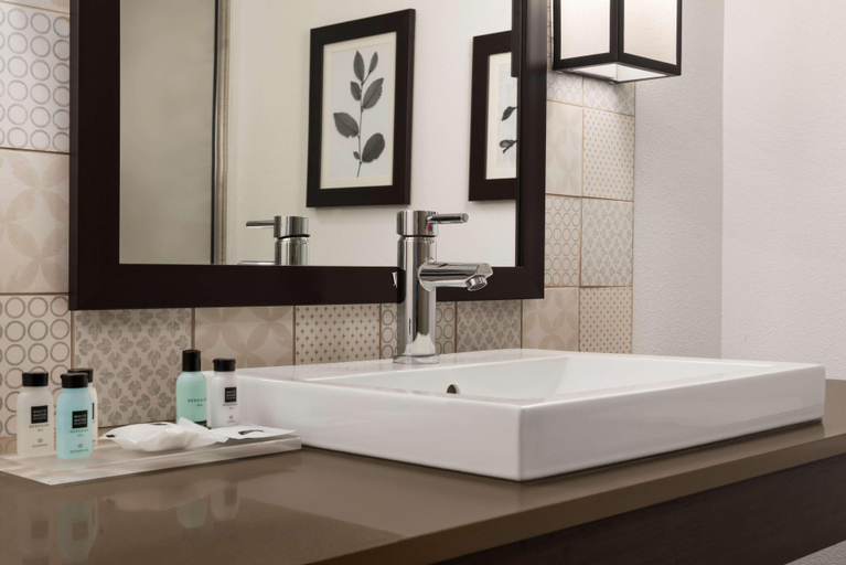 Bathroom, Country Inn Suites By Radisson St Cloud West Mn, Stearns