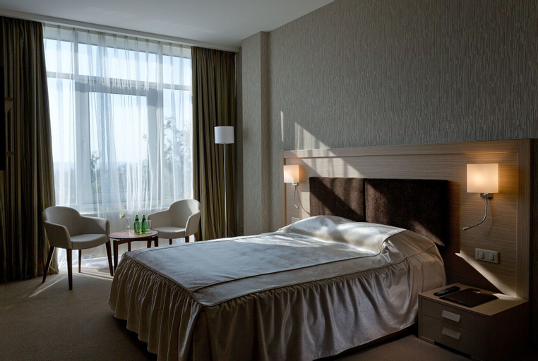 Ovis Hotel, Kharkivs'ka