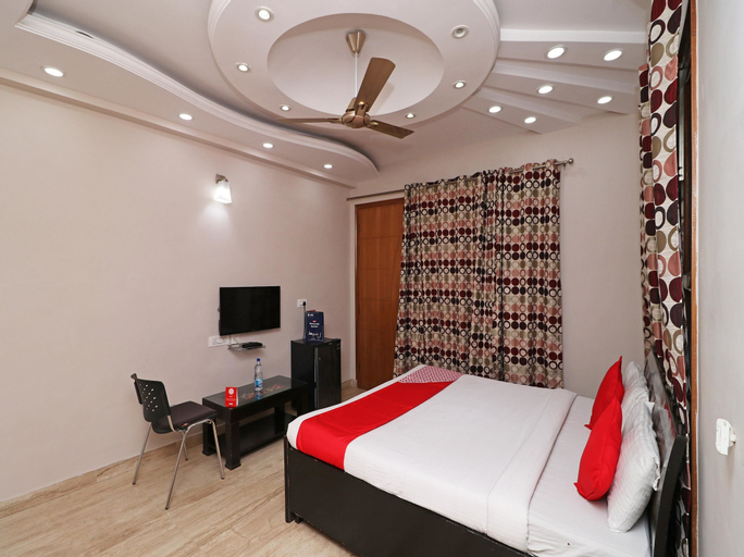 OYO 13059 The Alarian Residency, Gurgaon