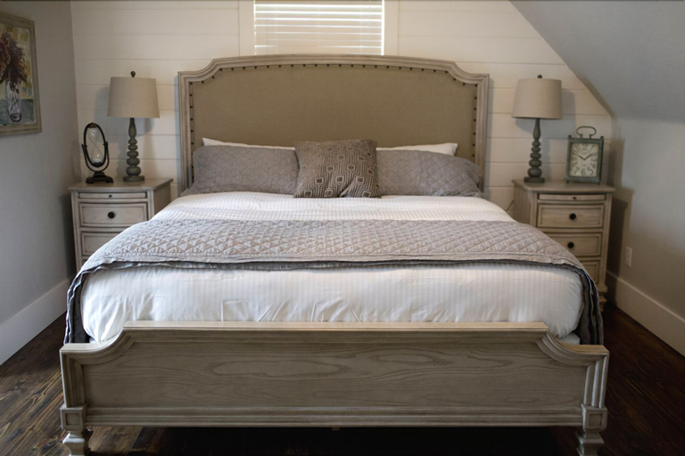 Bedroom 2, Stonehill Cottages, Polk