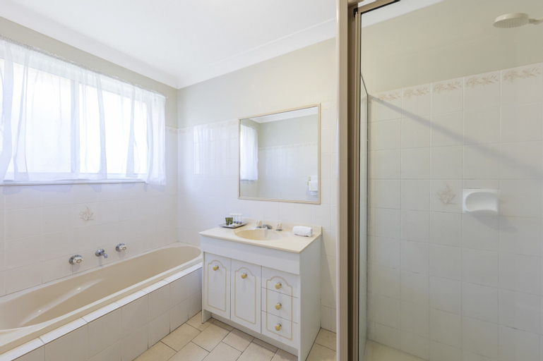 Bathroom 6