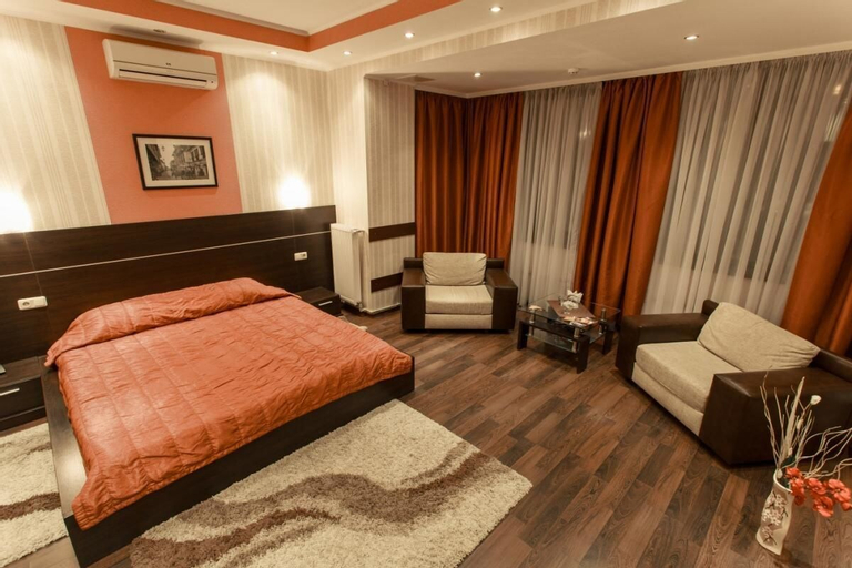 Viva Hotel, Kharkivs'ka