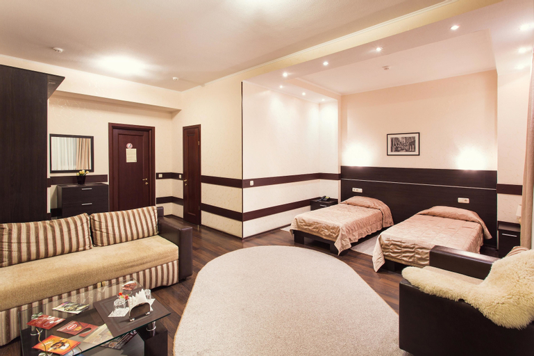 Viva Hotel, Kharkivs'ka