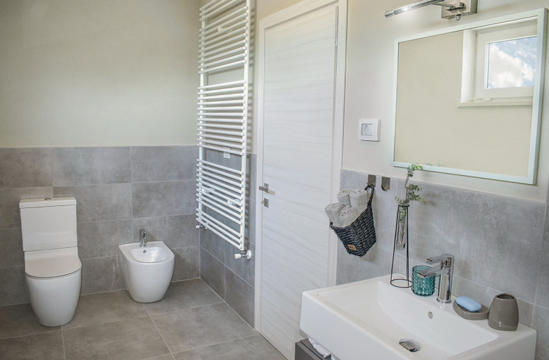 Bathroom 3, Villa Krnica, Marčana