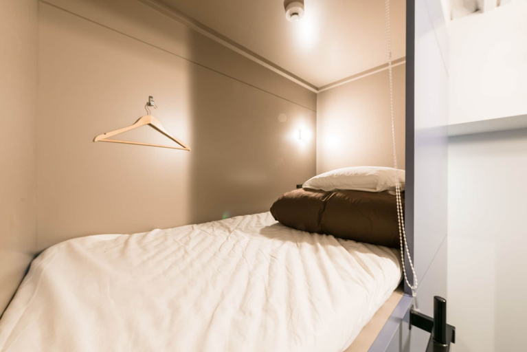 Bedroom 3, And Hostel Asakusa, Taitō