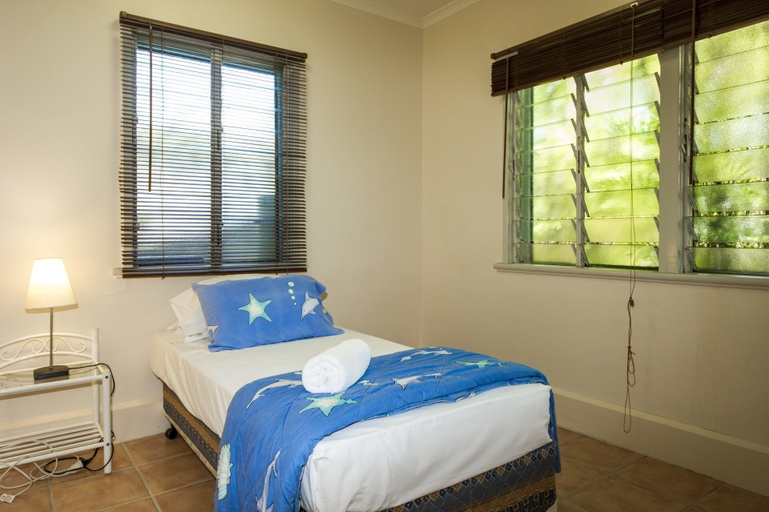 Bedroom 2, Picnic Bay Apartments Unit 1, Magnetic Island