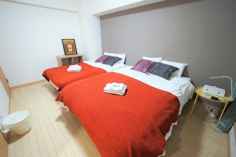 Bedroom 1, City Street Inn 408 PH281, Osaka