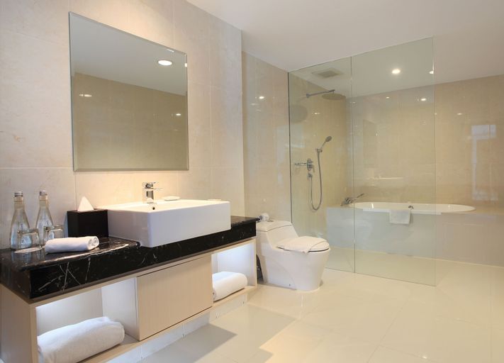 Swiss-Belhotel Makassar, Makassar