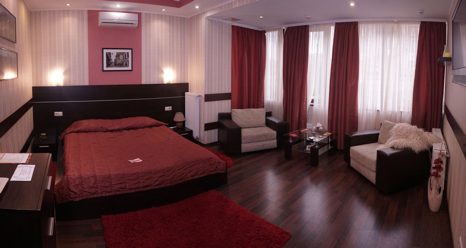Viva Hotel, Kharkivs'ka