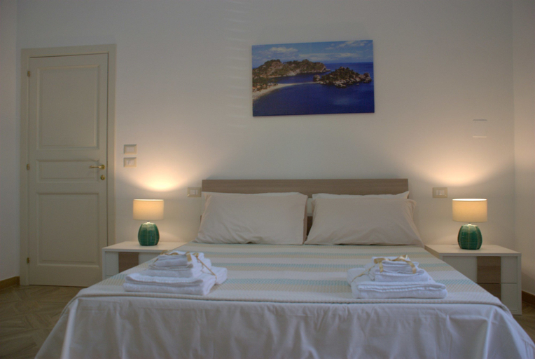 Bedroom 2, B&B Portosalvo, Messina