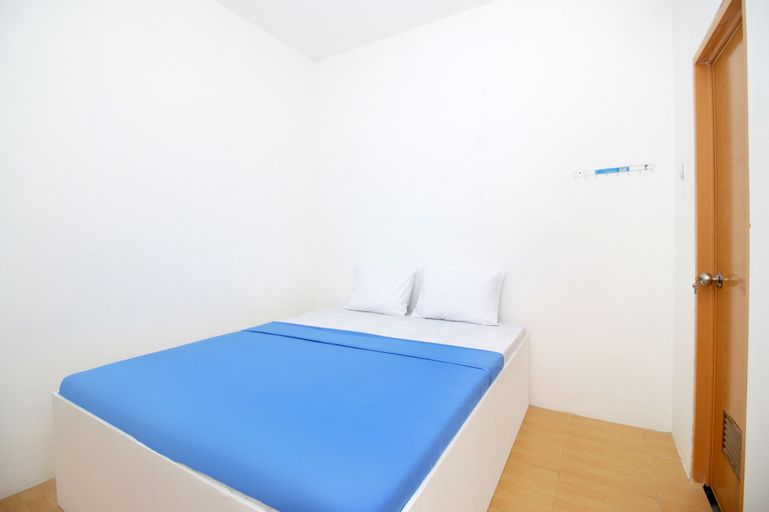 Kamar Keluarga Haji Peeng Syariah, West Jakarta