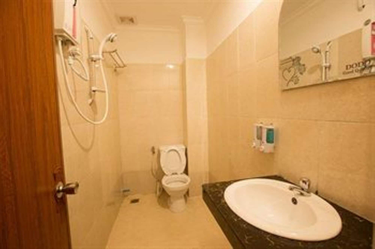 Bathroom 17