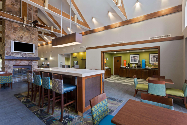 Public Area 2, Hampton Inn & Suites Atlanta/Duluth/Gwinnett County, Gwinnett