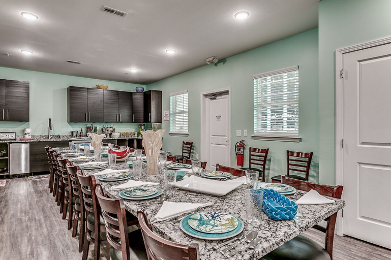 Food & Drinks 5, Together Resorts Cherry Grove Resort at 204 54th B, Horry