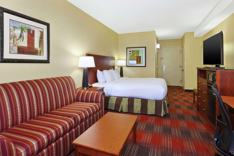 Bedroom 3, Doubletree Hotel Holland , Ottawa