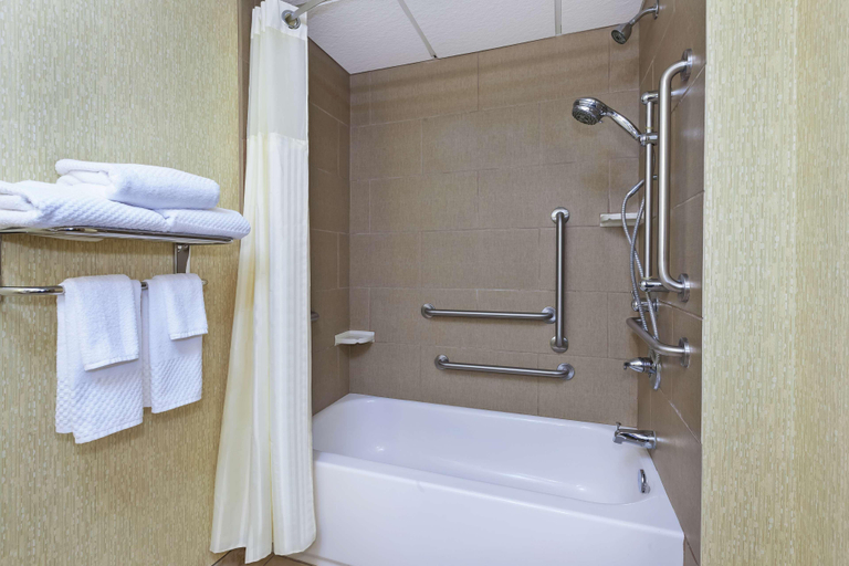 Bathroom 5, Doubletree Hotel Holland , Ottawa