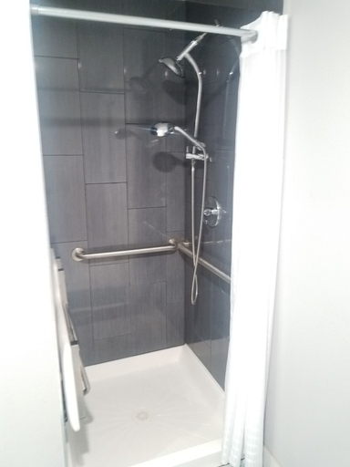 Bathroom 5, Carasaljo, Ocean