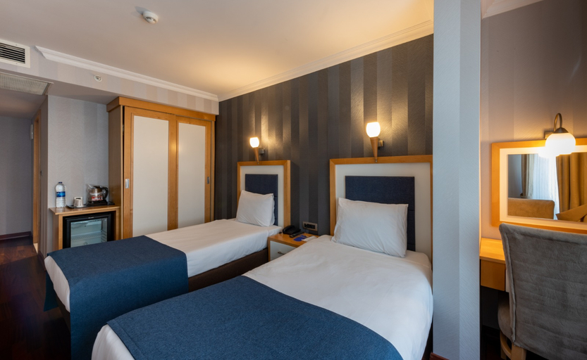 Bedroom 3, Aven Hotel, Beyoğlu
