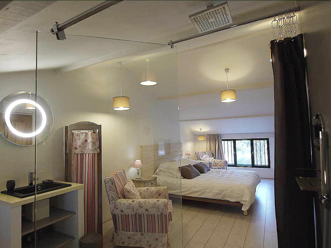 Bedroom 4, Couleur Lavande, Vaucluse