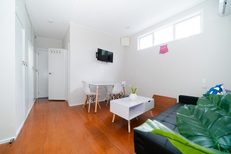 Others 5, Takapuna Central Spacious & New Home, Waitakere