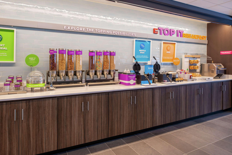 Public Area 2, Tru by Hilton Elkhart, IN, Elkhart