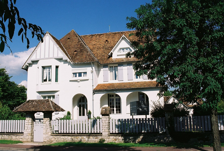 Villa Stuart, Cher