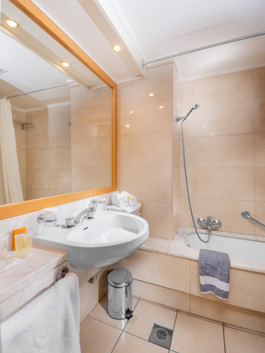 Bathroom 5, Athineon Hotel, South Aegean