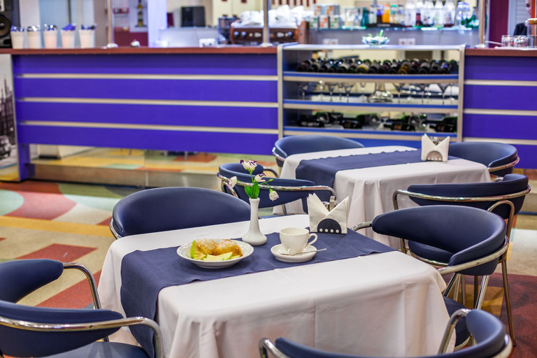 Food & Drinks 5, Marmara Hotel, Sankt-Peterburg gorsovet