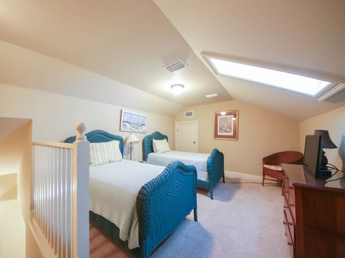 Bedroom 3, Gulf Place Courtyards 53 by Vacasa, Walton