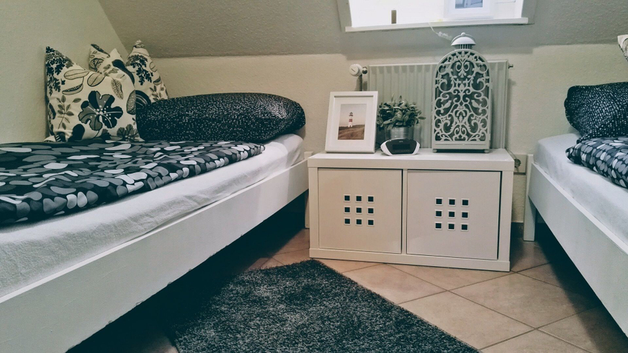 Bedroom, Watt ne Wohnung mit Balkon, Dithmarschen