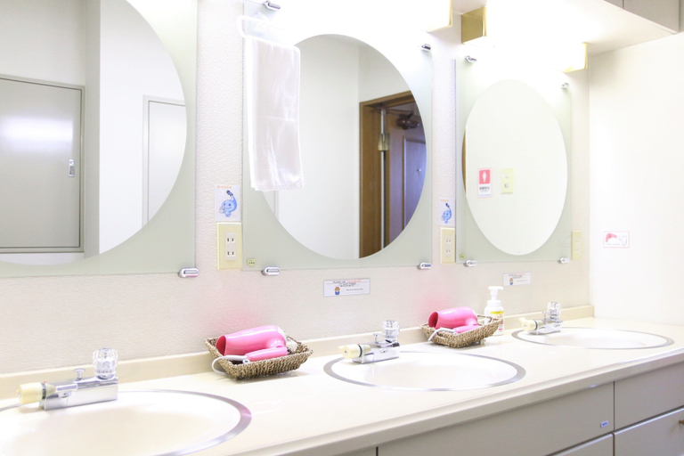 Bathroom 5, Cottage EMI, Kyoto