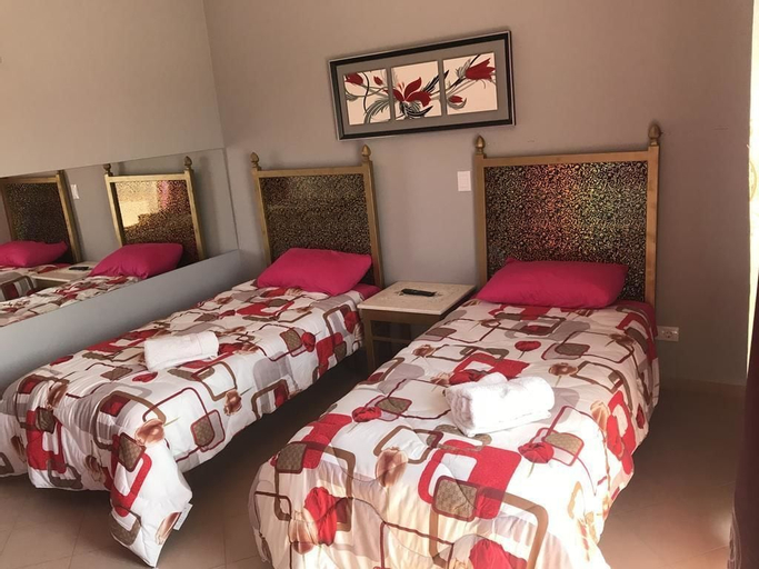 Hotel Prince, Fierit