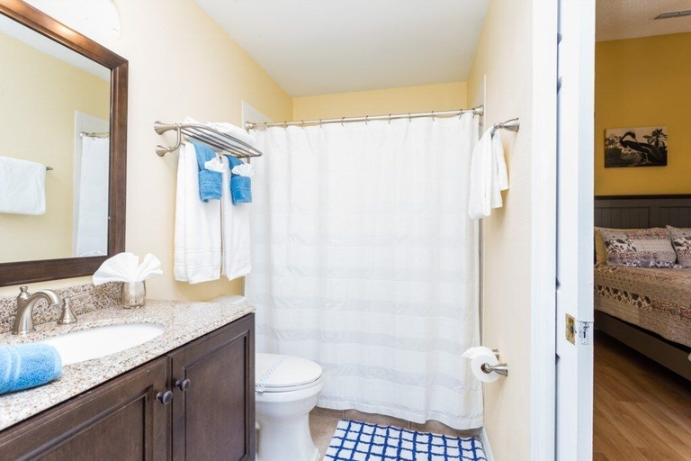 Bathroom 5, 3BR Pool Home in Sunridge by SHV-100, Polk
