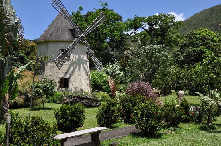 Exterior & Views 2, west indies cottage, Pointe-Noire