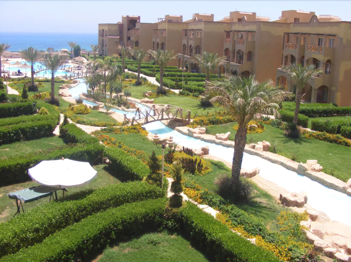 La Sirena Hotel Beach Resort, 'Ataqah