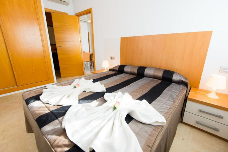 Bedroom 4, Apartamentos Varadero On the beach, Málaga