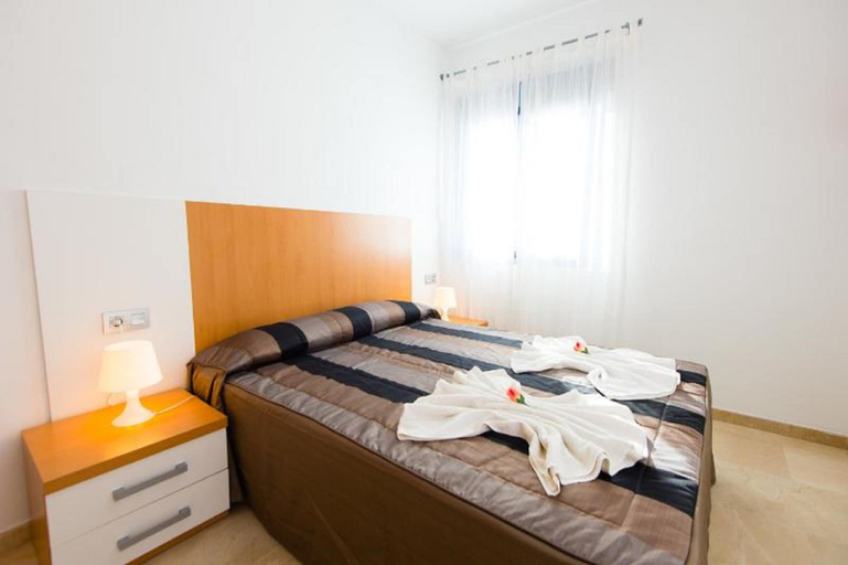 Bedroom 3, Apartamentos Varadero On the beach, Málaga