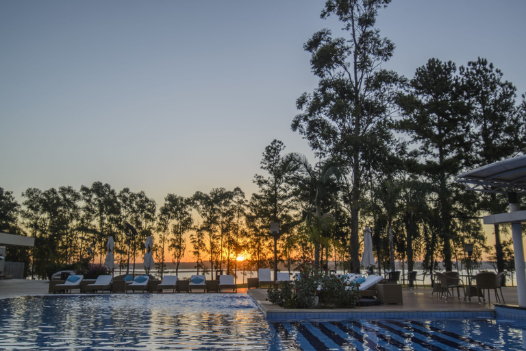 Awa Resort Hotel, Encarnación