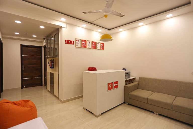 OYO Flagship 512 Deer Park, West