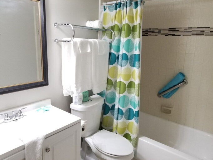 Bathroom 4, Ocean Village Club D15, Saint Johns