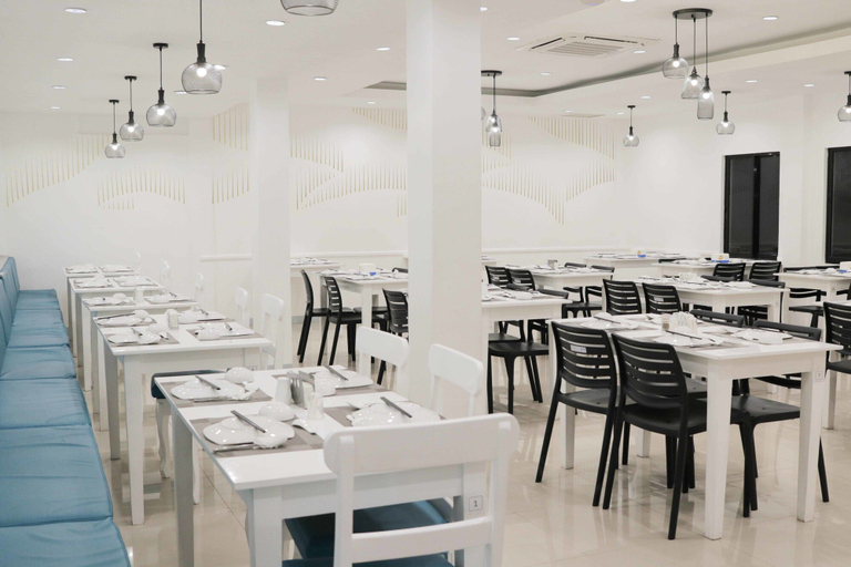 Food & Drinks 5, RedDoorz Premium @ Wireless Mandaue Cebu, Mandaue City